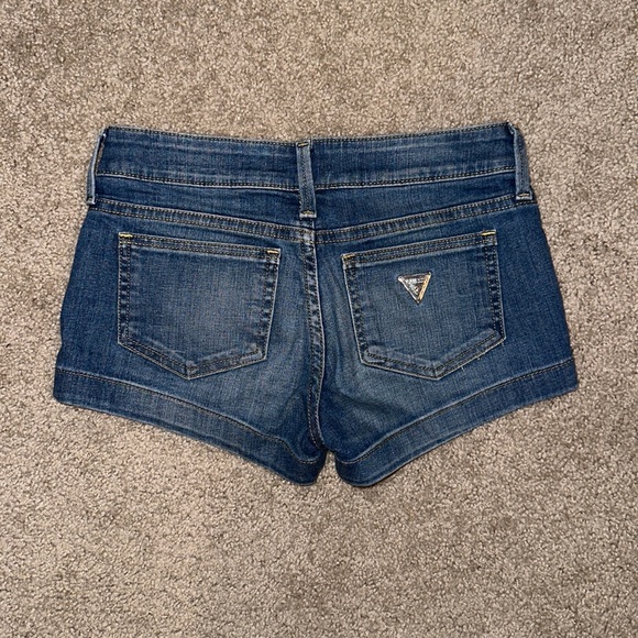 Guess shorts - Picture 2 of 2